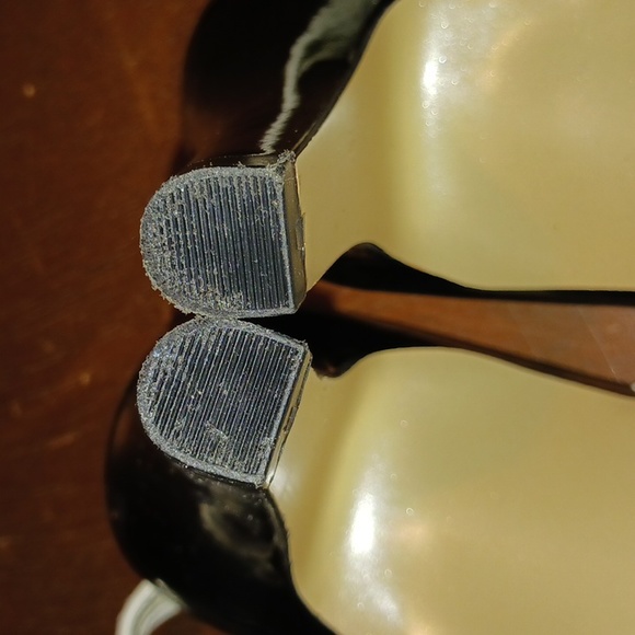 Impressive Black and White Open Toe Slingbacks Heels by Anne Klein  Size 10M - Picture 9 of 11